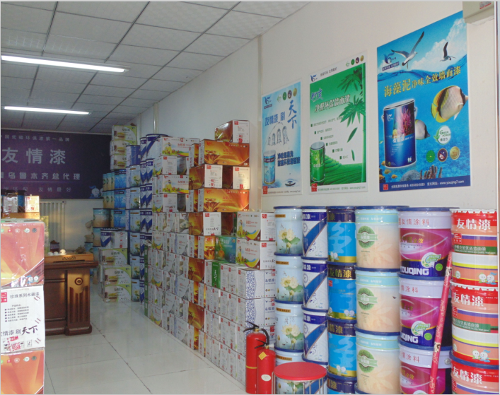 冒高溫戰(zhàn)酷暑,友情漆代理確保工程按時(shí)完工 冒高溫戰(zhàn)酷暑,友情漆代理確保工程按時(shí)完工