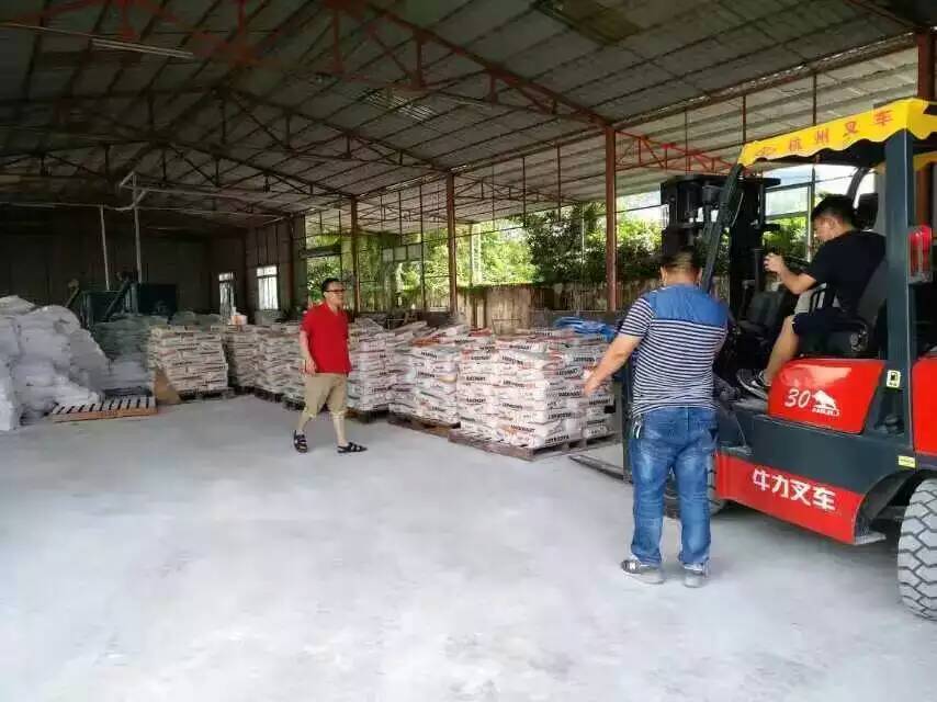 友情漆不斷創新突破,打開海外市場銷路 友情漆不斷創新突破,打開海外市場銷路